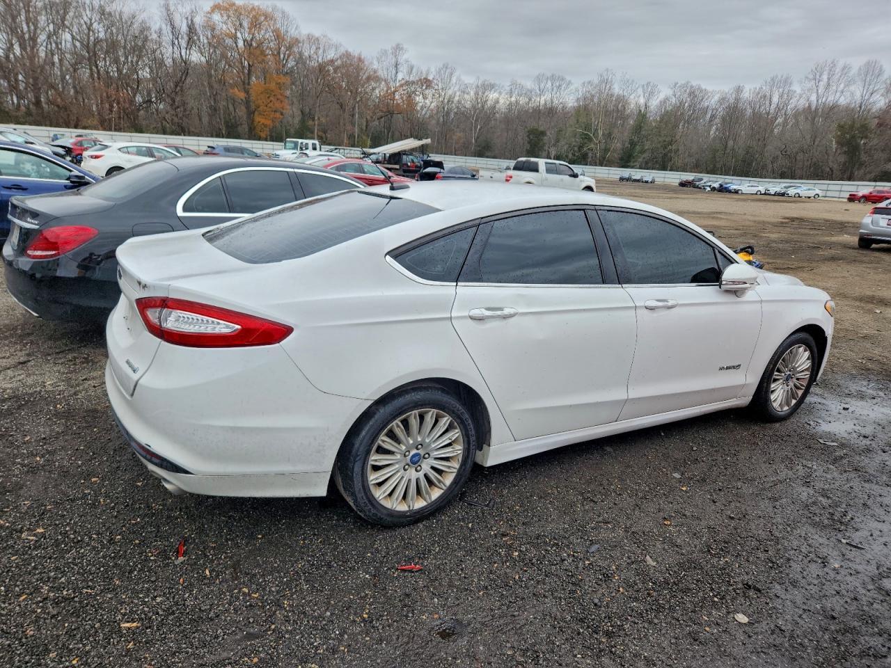 2013 Ford Fusion Se Hybrid - Фото 3