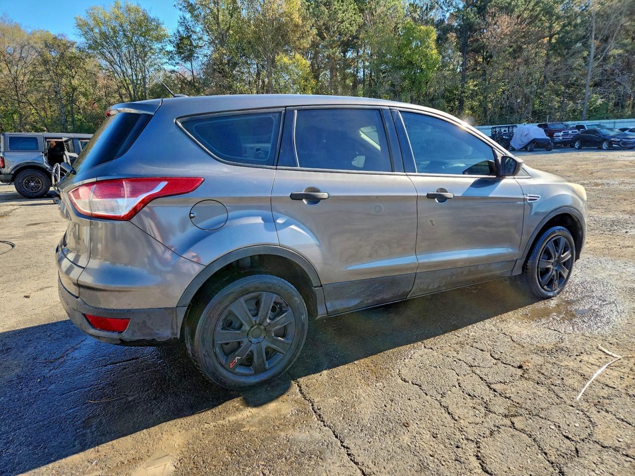 2013 Ford Escape S - Фото 3