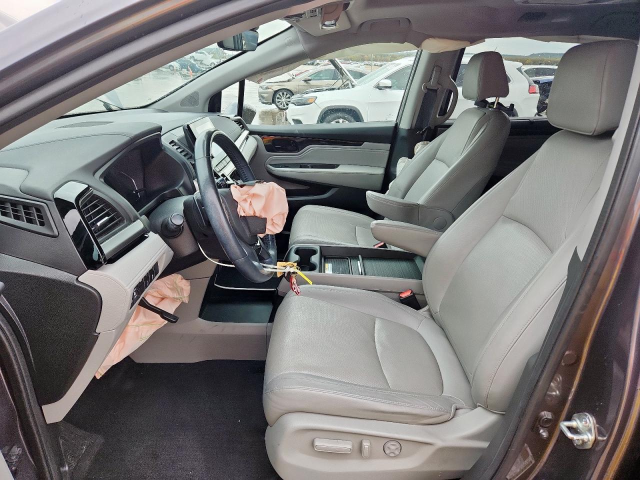 2018 Honda Odyssey Elite - Image 7