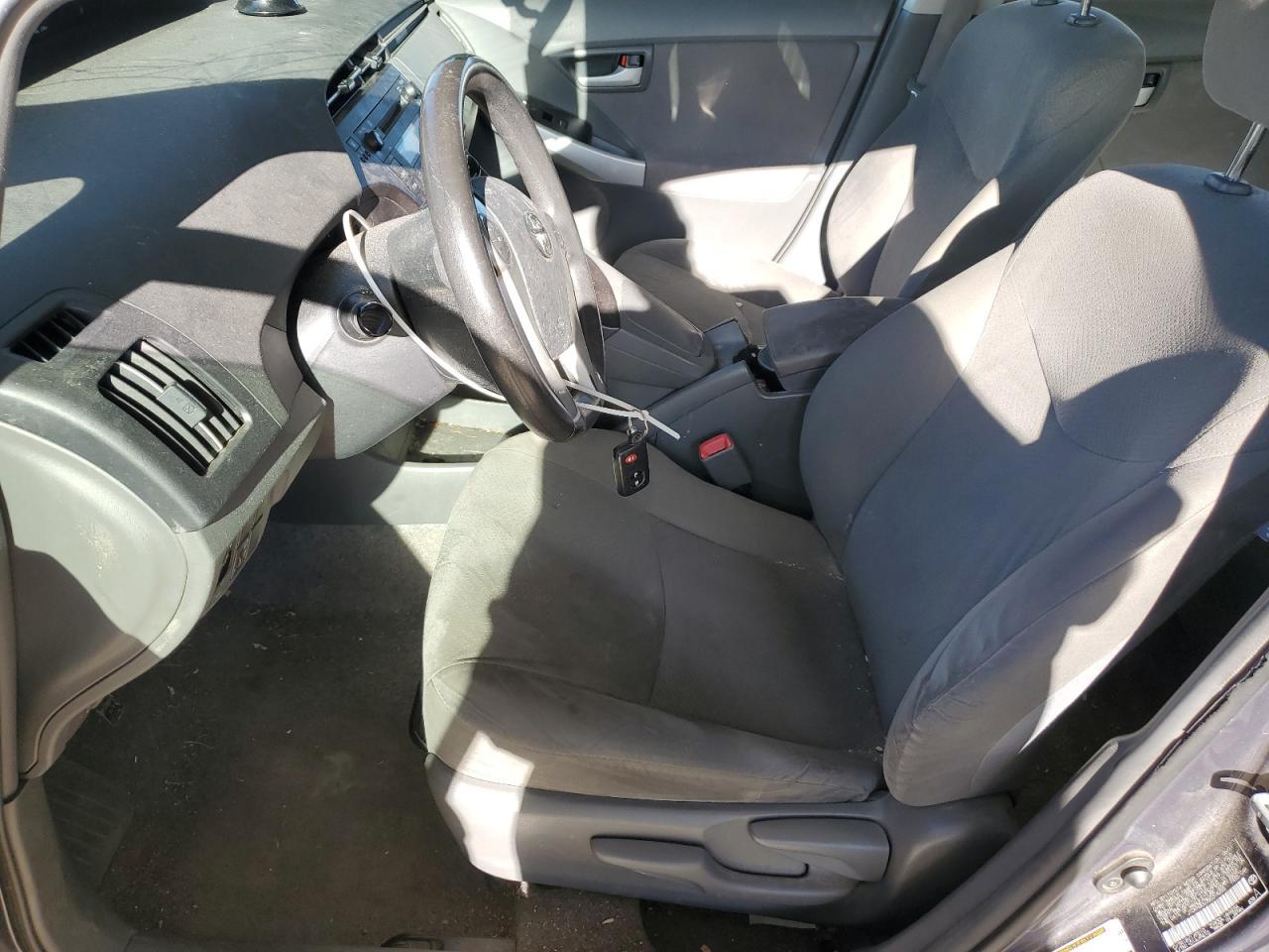 2011 Toyota Prius - Image 7