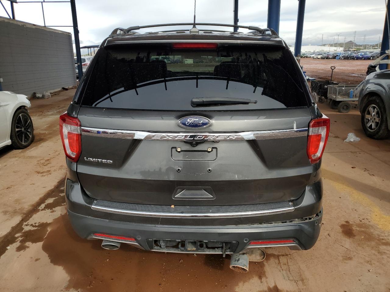 2018 Ford Explorer Limited - Фото 6