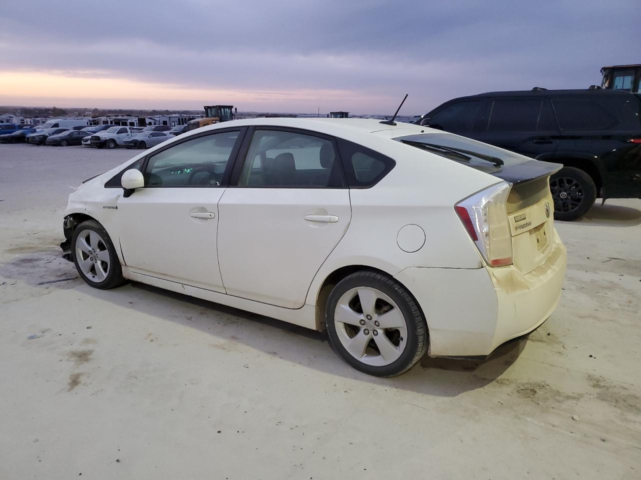 2011 Toyota Prius - Фото 2