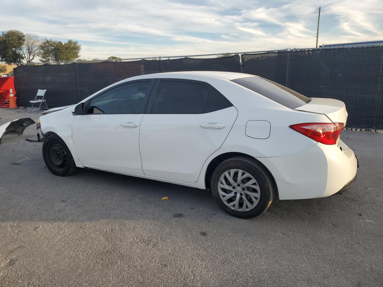 2019 Toyota Corolla L - Фото 2