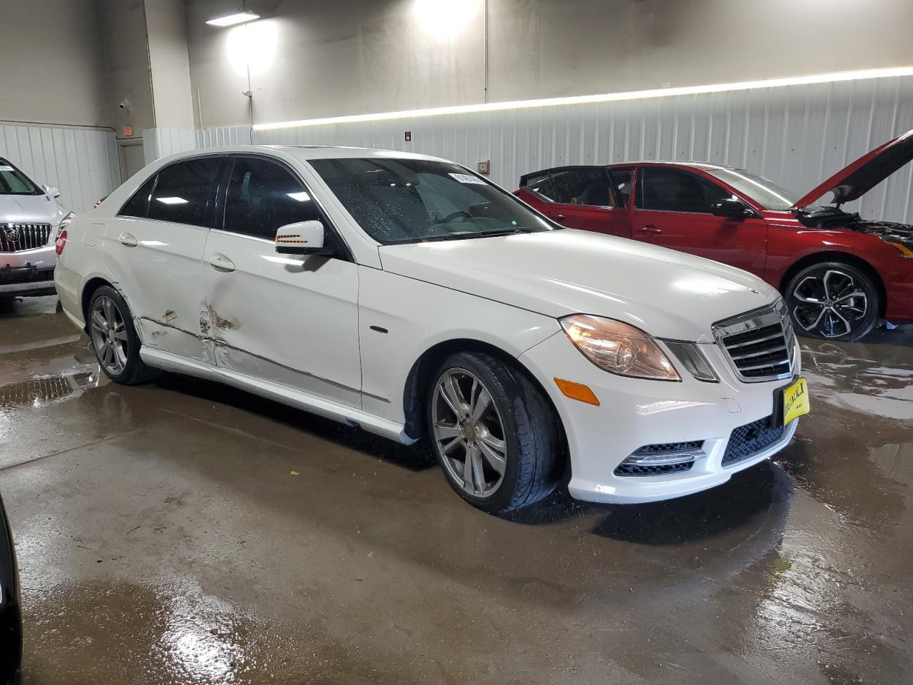 2012 Mercedes-Benz E 350 4Matic - Фото 4