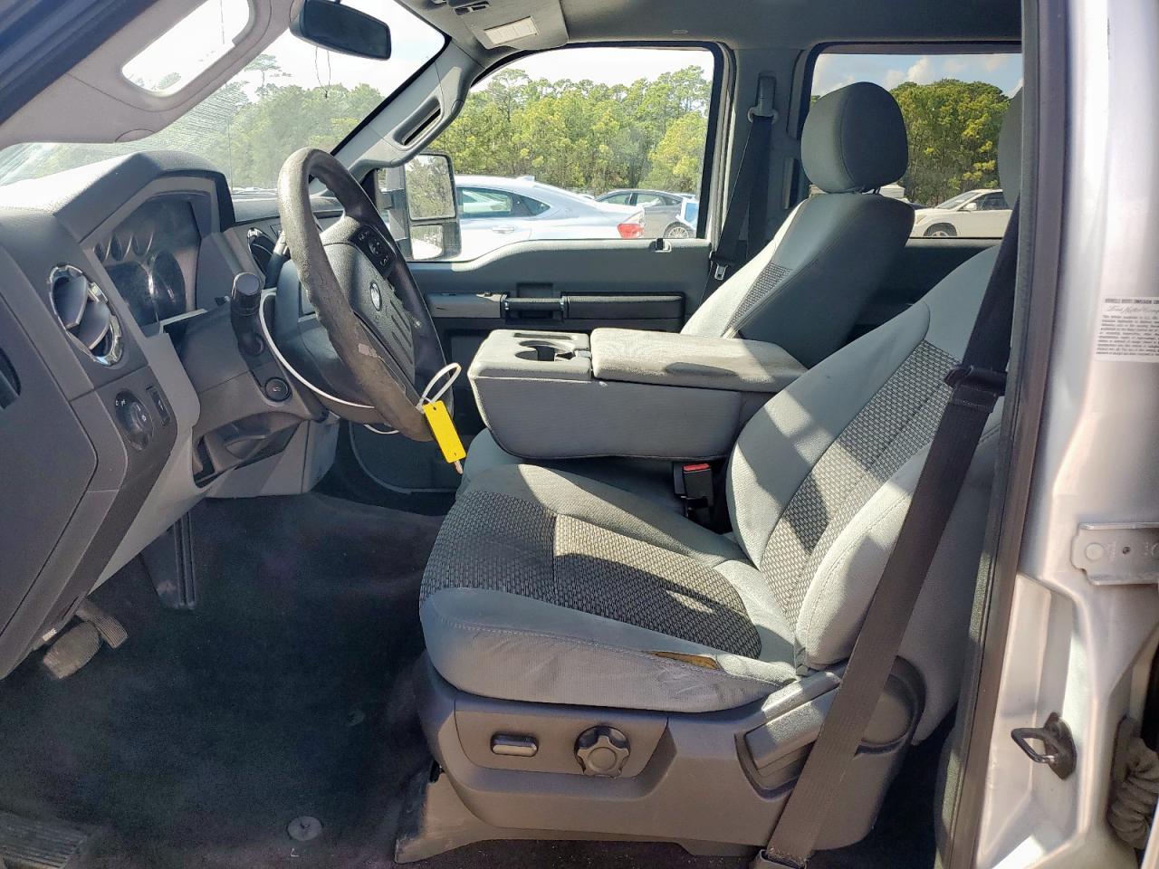 2015 Ford F350 Super Duty - Фото 7