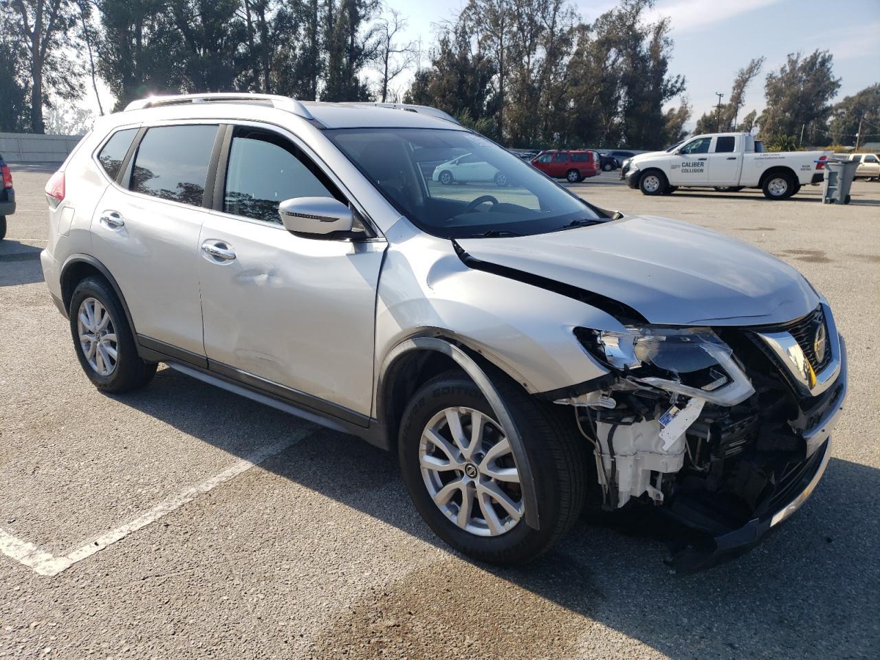 2018 Nissan Rogue S - Фото 4