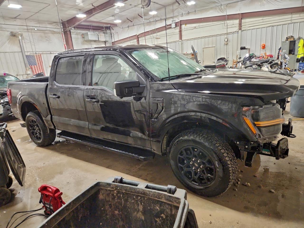2025 Ford F150 Xlt - Фото 4