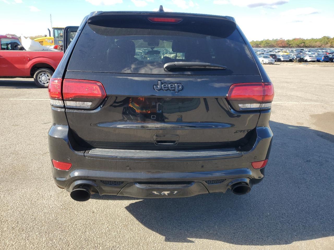 2019 Jeep Grand Cherokee Srt-8 - Image 6