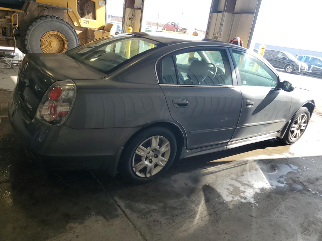 2005 Nissan Altima 2.5 - Image 3