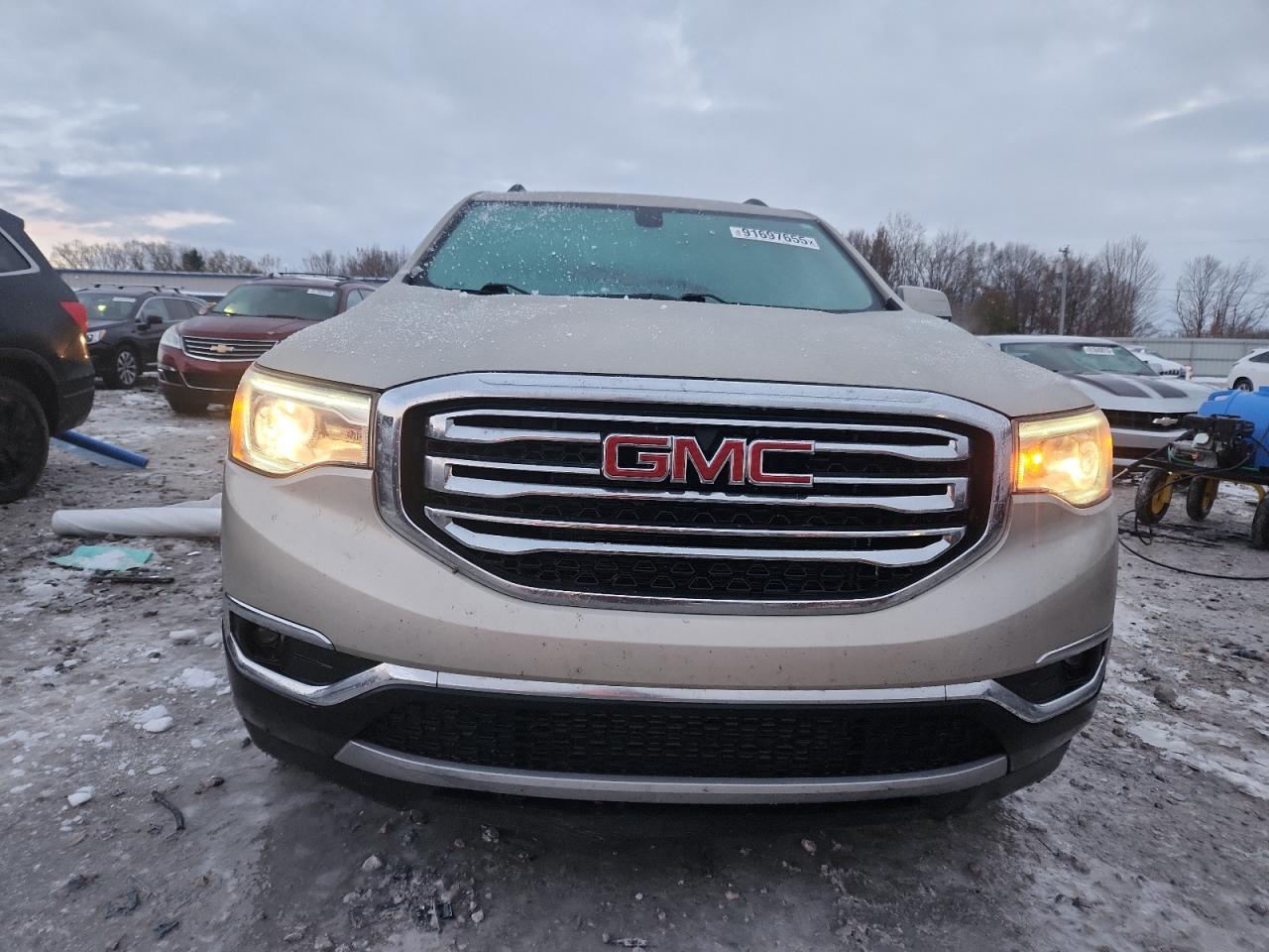 2017 GMC Acadia Sle - Image 5