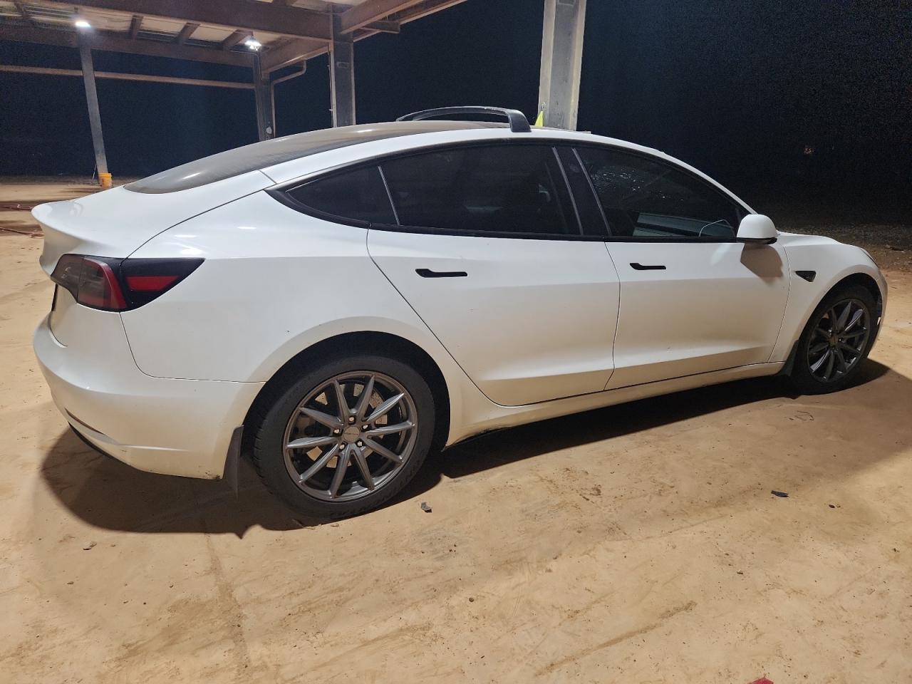 2023 Tesla Model 3 - Image 3