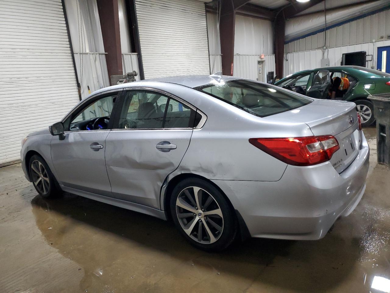 2016 Subaru Legacy 2.5I Limited - Фото 2