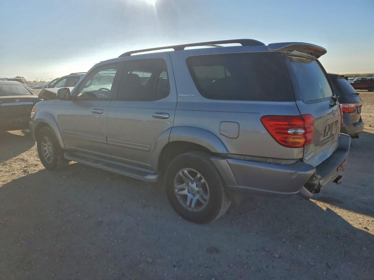 2004 Toyota Sequoia Limited - Фото 2