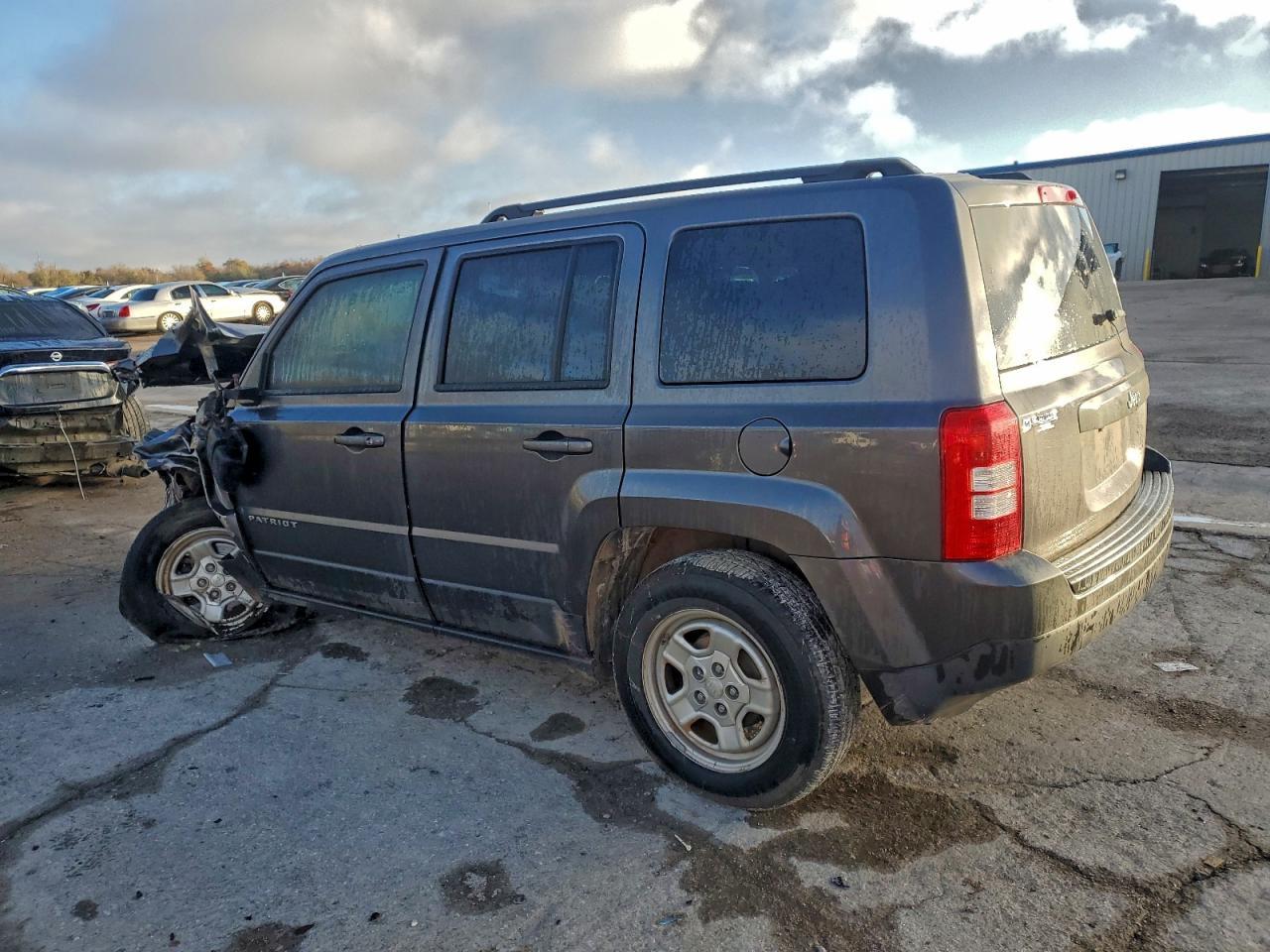 2016 Jeep Patriot Sport - Фото 2