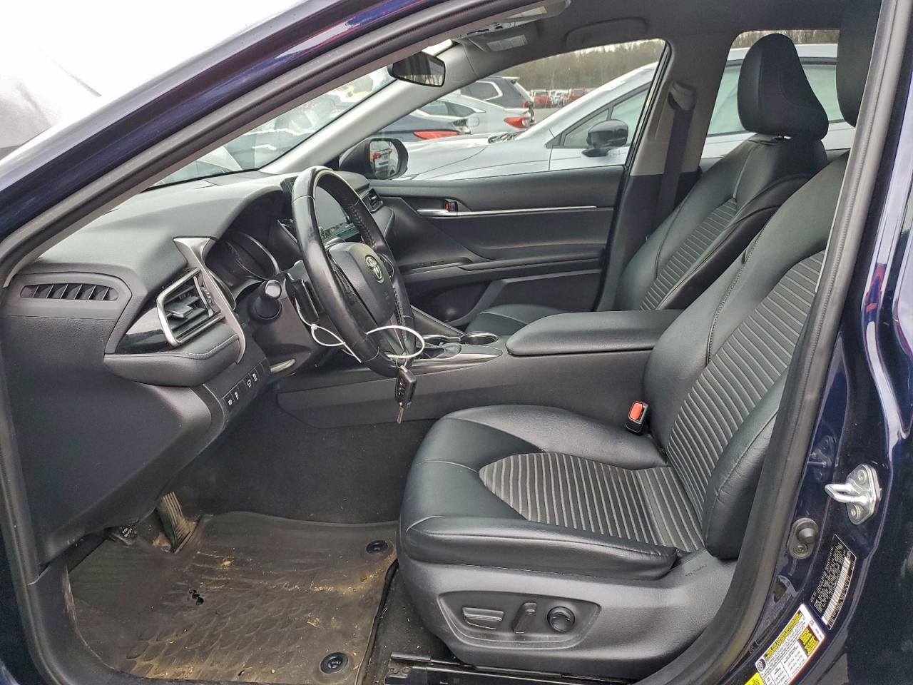 2021 Toyota Camry Se - Image 7