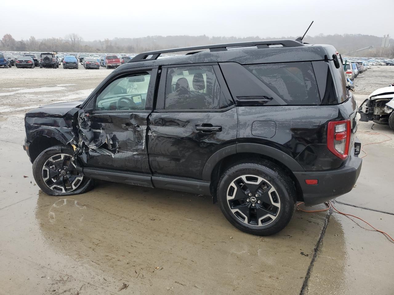 2024 Ford Bronco Sport Outer Banks - Фото 2