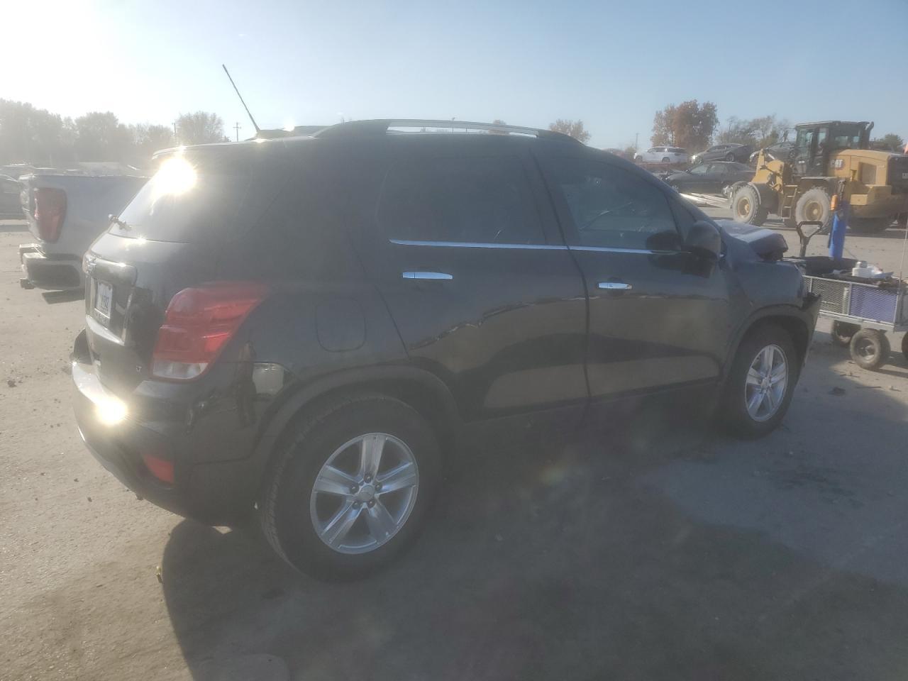 2019 Chevrolet Trax 1Lt - Image 3