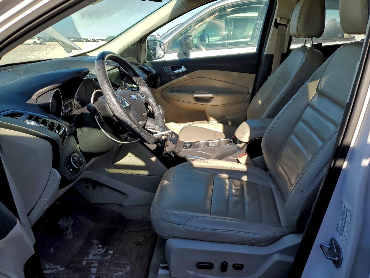 2016 Ford Escape Titanium - Фото 7