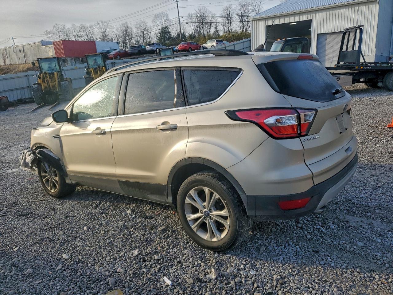 2018 Ford Escape Se - Фото 2