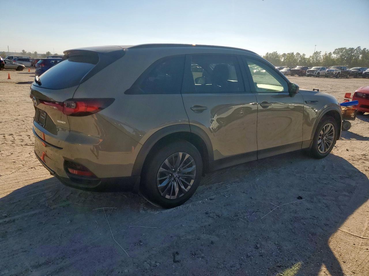 2025 Mazda Cx-70 Preferred - Image 3