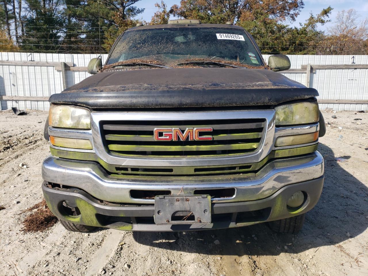 2006 GMC Sierra K2500 Heavy Duty - Image 5