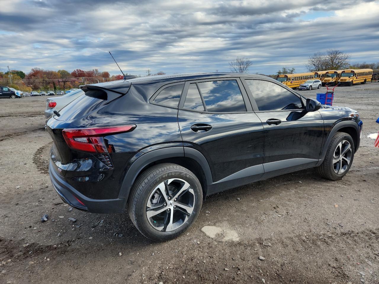 2024 Chevrolet Trax 1Rs - Фото 3