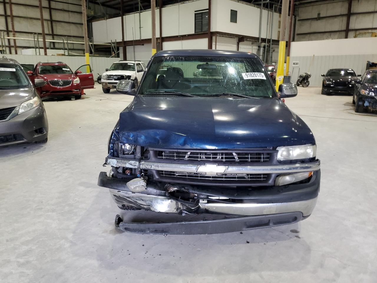 2001 Chevrolet Silverado C1500 - Image 5