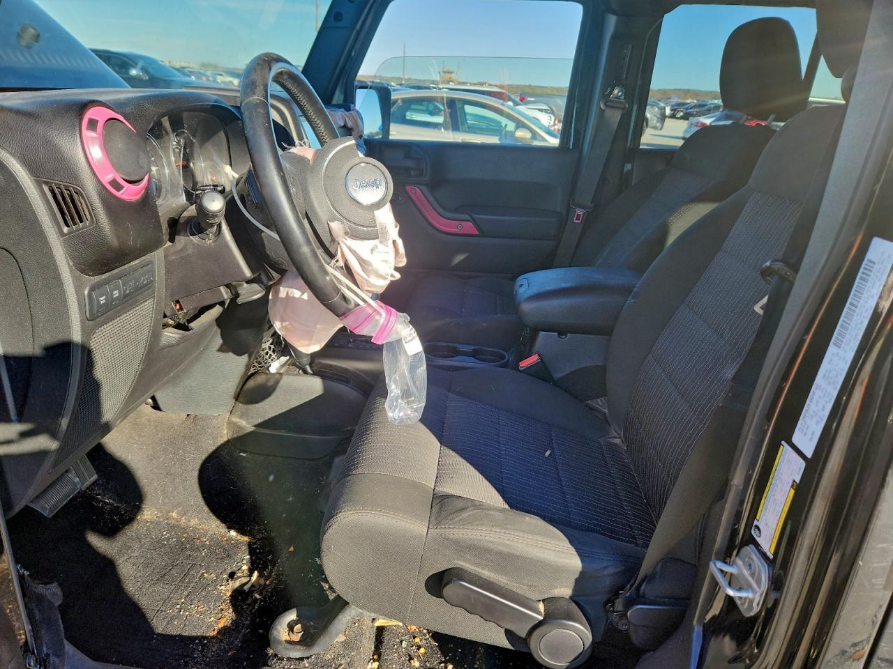 2011 Jeep Wrangler Unlimited Rubicon - Фото 7