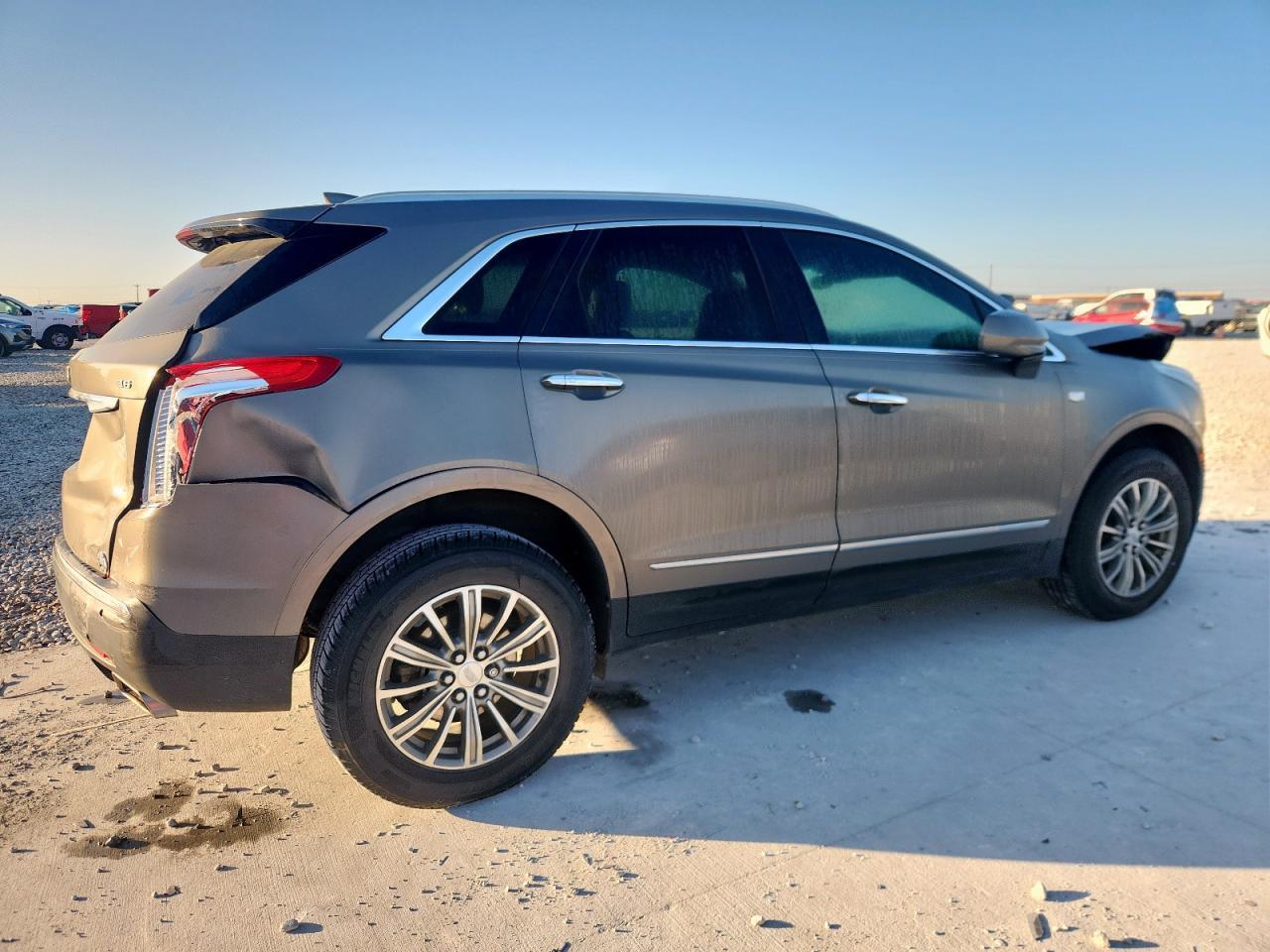 2018 Cadillac Xt5 Luxury - Image 3