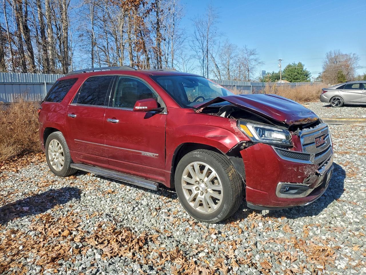 2015 GMC Acadia Denali - Image 4