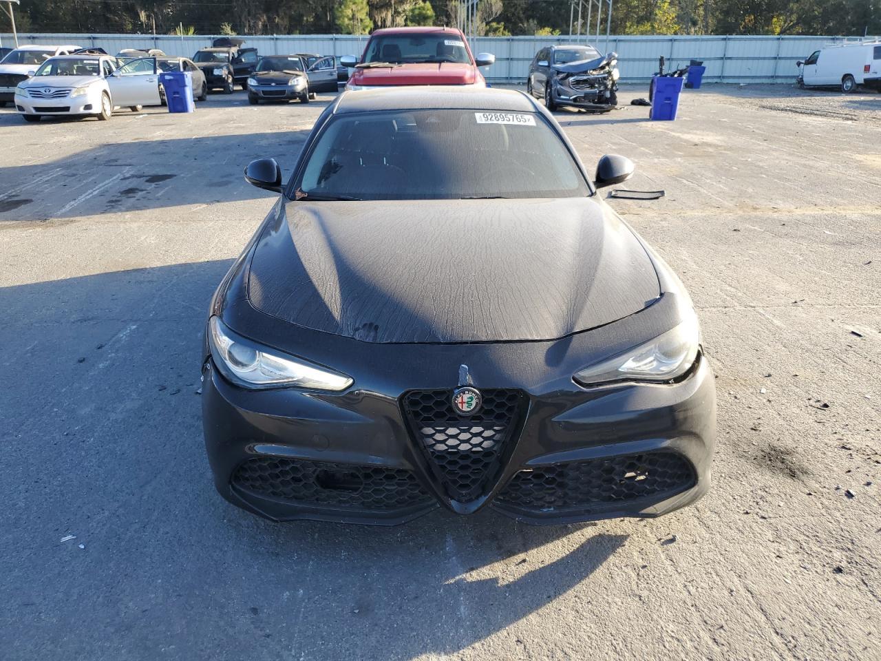 2017 Alfa Romeo Giulia - Фото 5