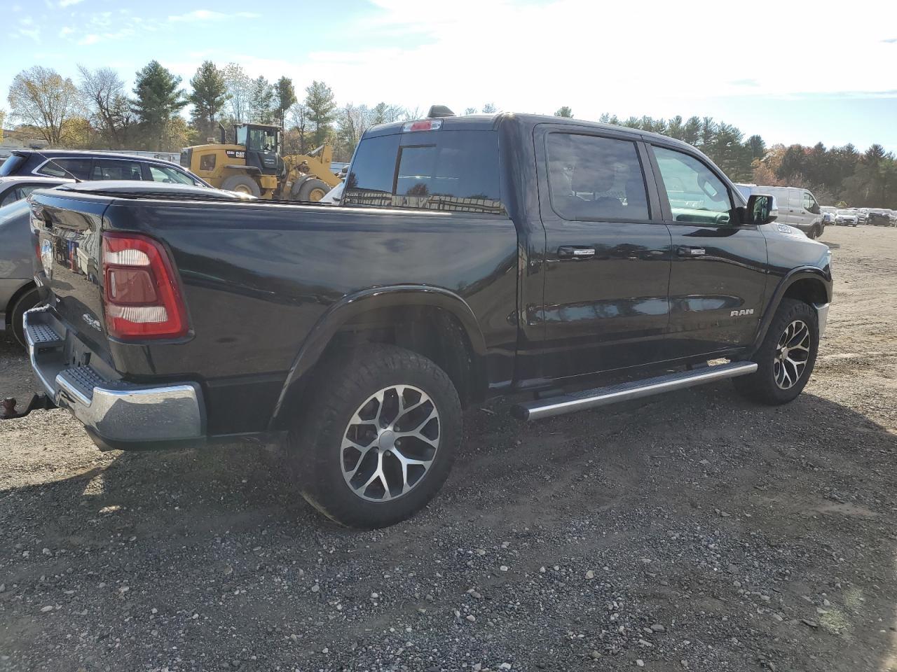2019 Ram 1500 Laramie - Фото 3