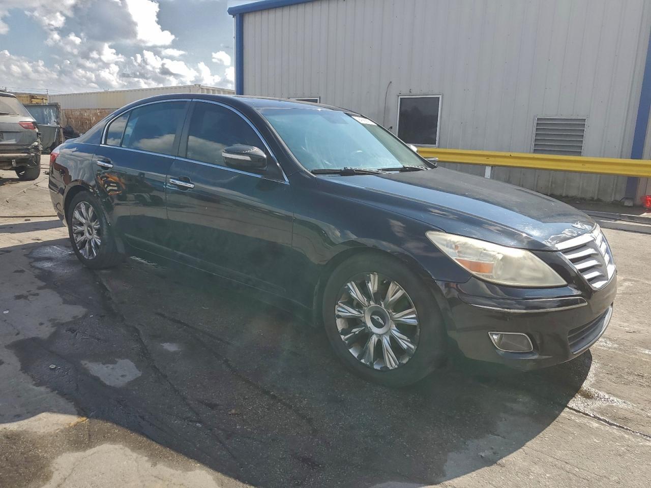 2011 Hyundai Genesis 3.8L V6 - Image 4