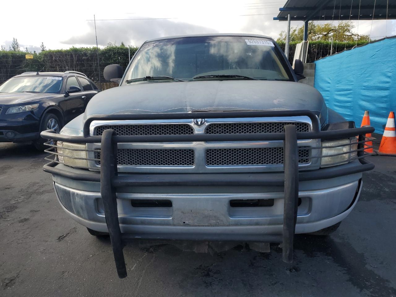 1998 Dodge Ram 2500 - Фото 5