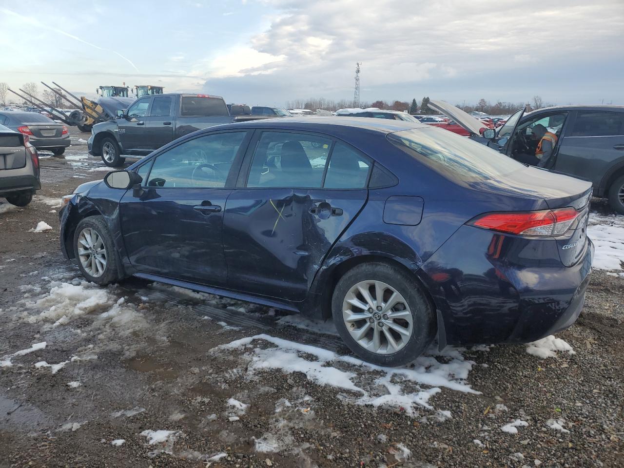 2020 Toyota Corolla Le - Image 2