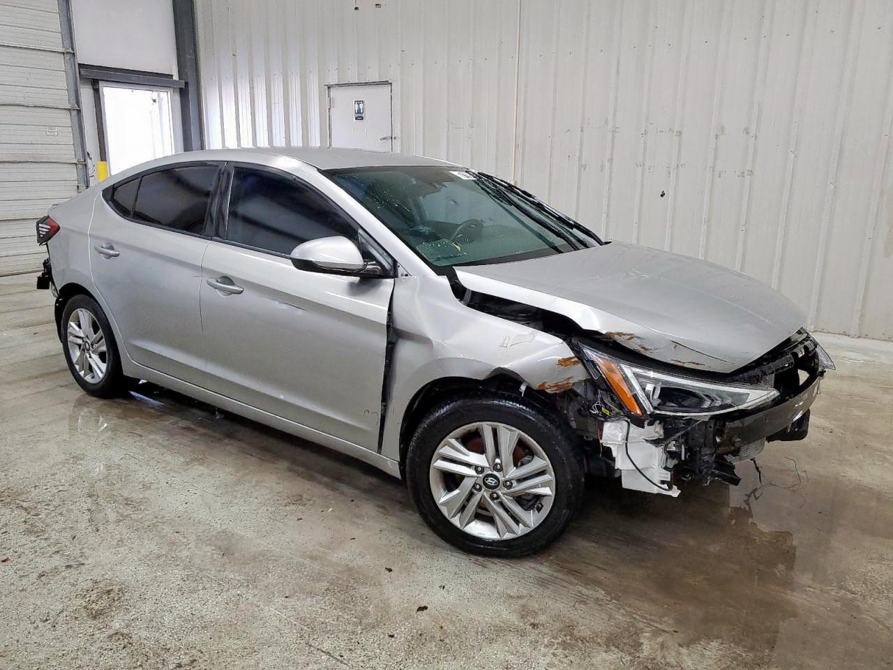 2020 Hyundai Elantra Sel - Фото 4