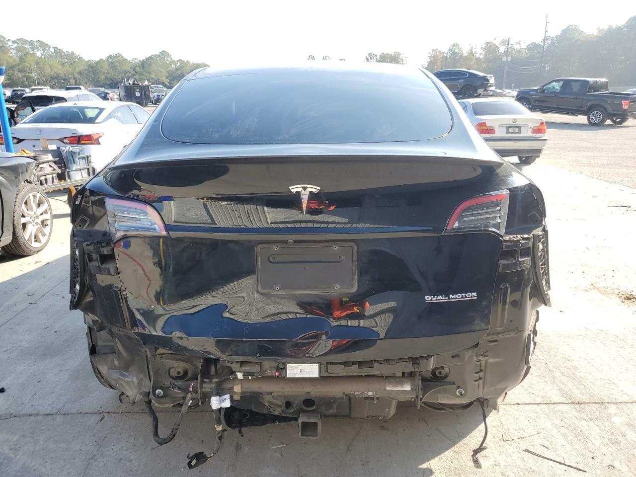 2022 Tesla Model Y - Фото 6