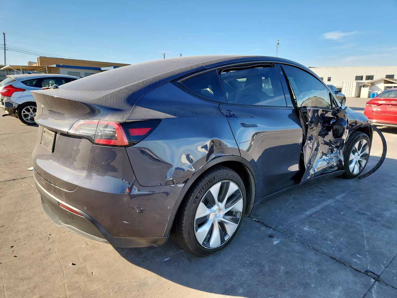 2022 Tesla Model Y - Фото 3