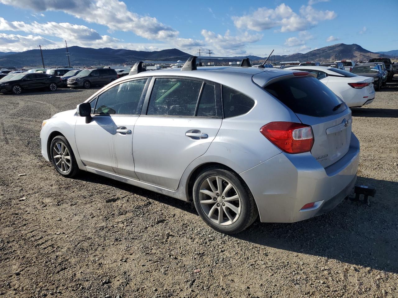 2014 Subaru Impreza Premium - Фото 2