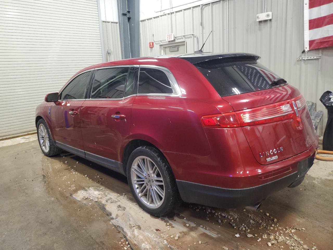2013 Lincoln Mkt - Фото 2