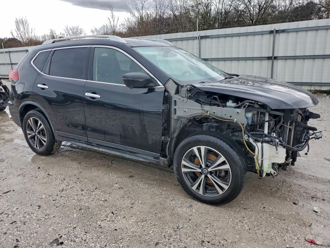 2019 Nissan Rogue S - Фото 4