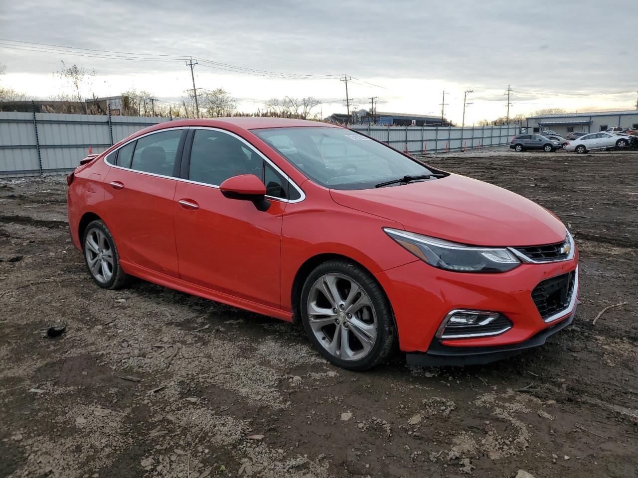 2017 Chevrolet Cruze Premier - Фото 4