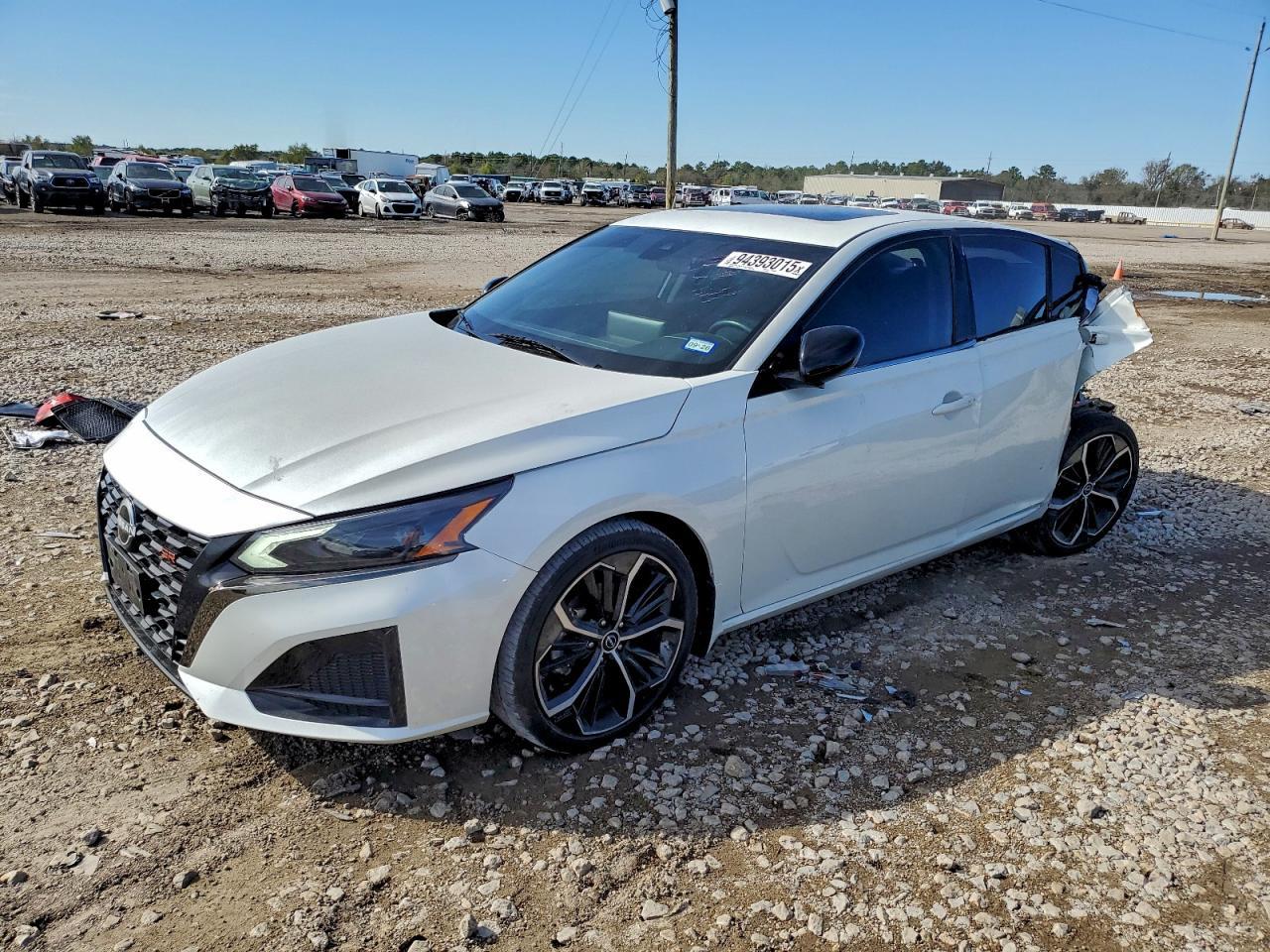 2024 Nissan Altima Sr