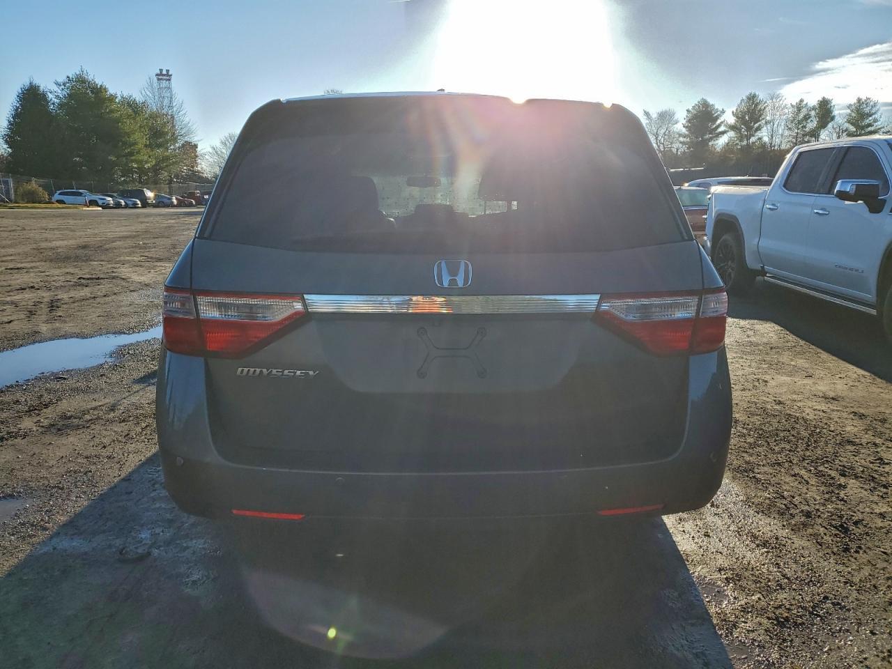 2011 Honda Odyssey Exl - Image 6