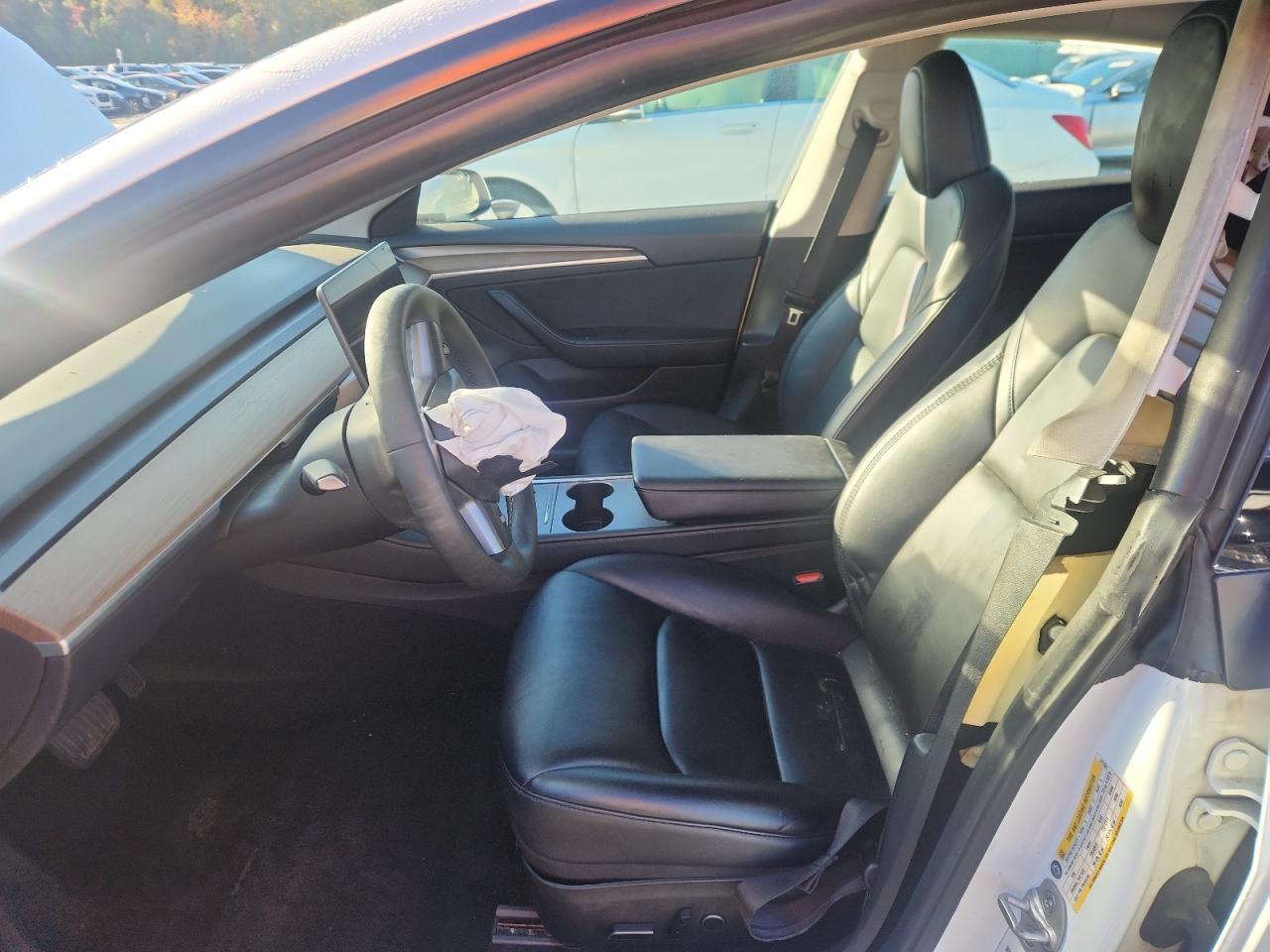 2023 Tesla Model 3 - Фото 7