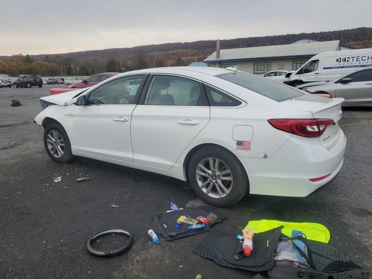 2017 Hyundai Sonata Se - Фото 2