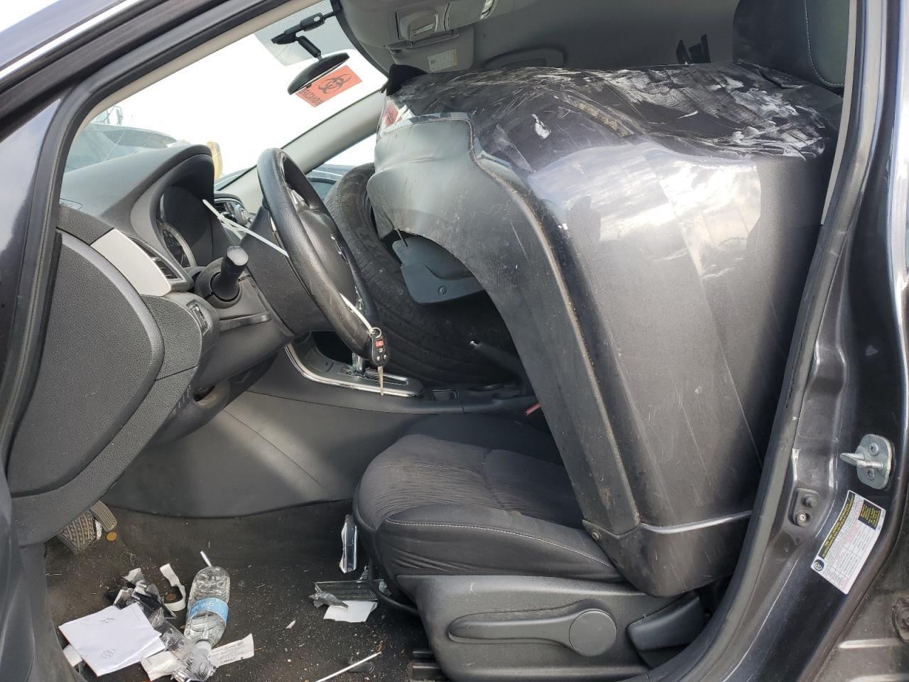 2014 Nissan Sentra S - Image 7