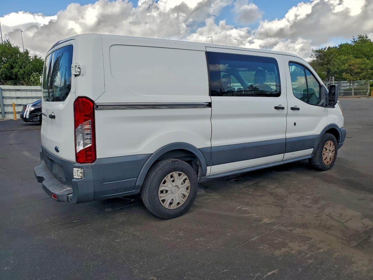 2016 Ford Transit T-150 - Image 3