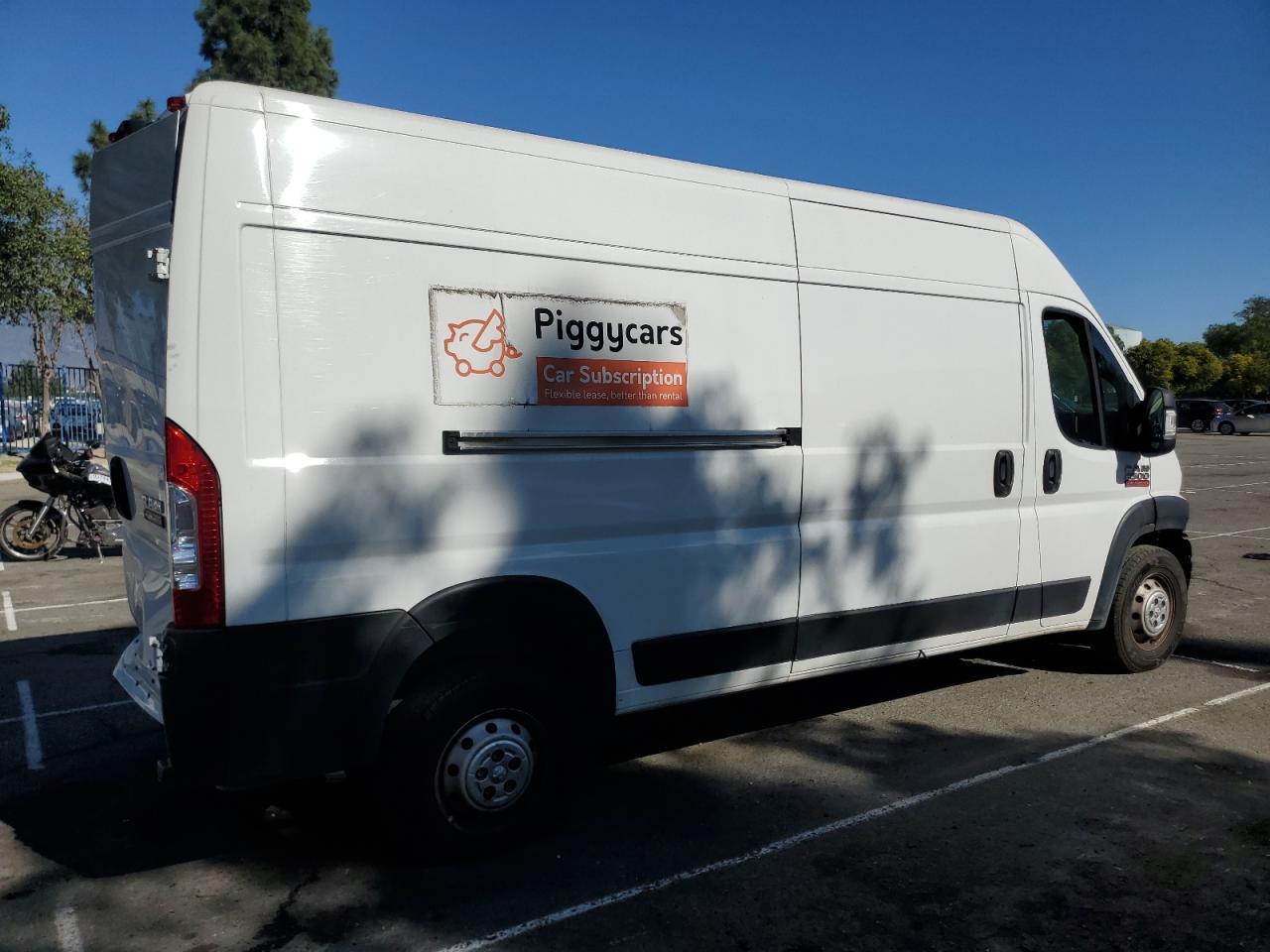 2022 Ram Promaster 2500 Delivery Van - Фото 3