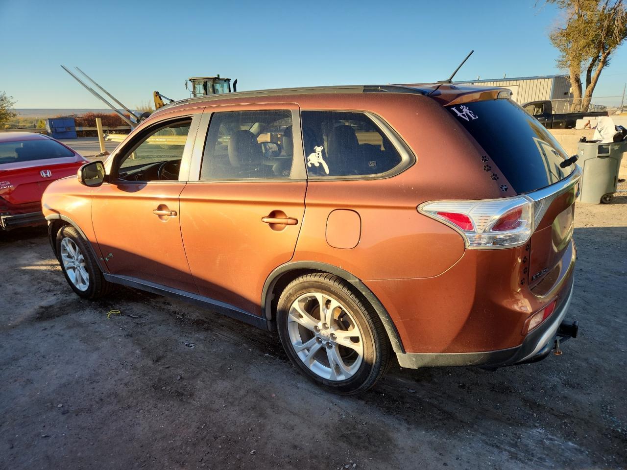2015 Mitsubishi Outlander Se - Image 2
